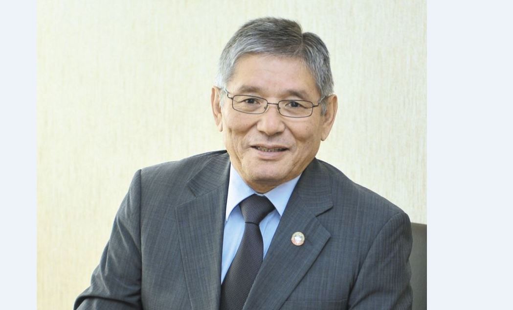 قايسار مىنەزدى عالىم 
