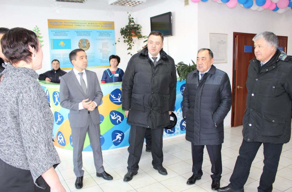 سەنات دەپۋتاتتارى زەرەندى اۋدانىندا بولدى