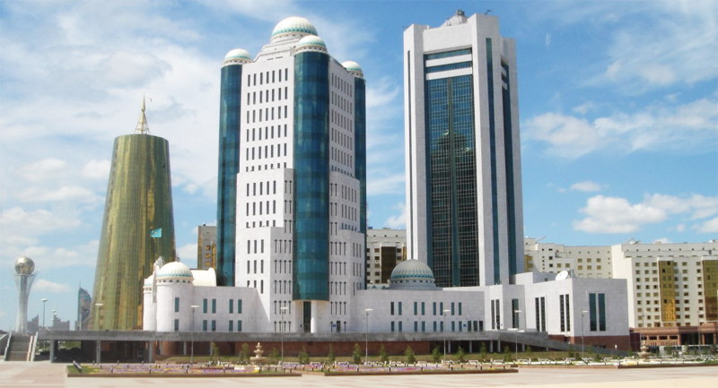 پارلامەنت دەپۋتاتتارى سايلاۋشىلارمەن كەزدەستى
