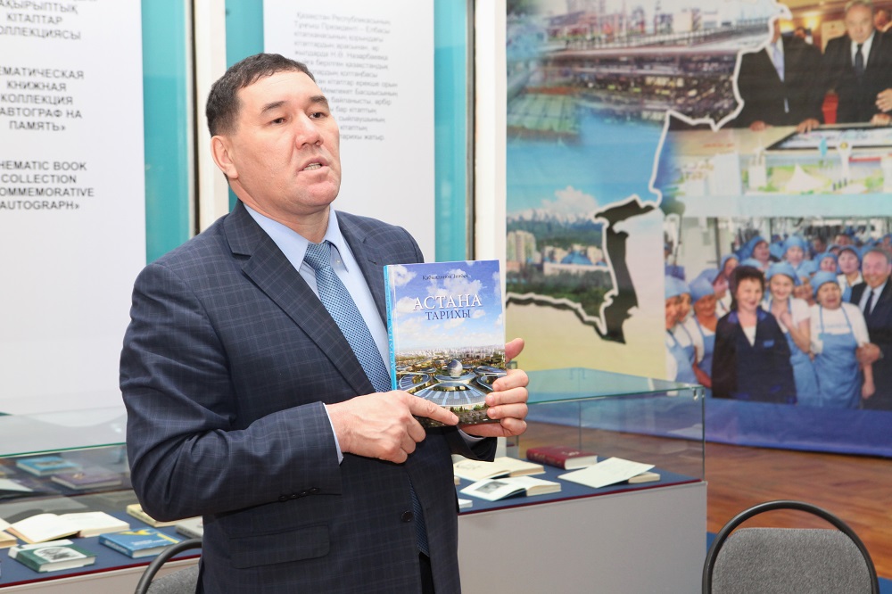 «ن.نازارباەۆ: ءداۋىر, تۇلعا, قوعام» كورمەسى اياسىندا دارىستەر ءوتتى