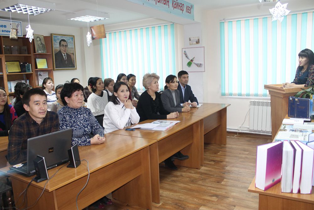 اقتوبەدە «تاۋەلسىزدىك ءداۋىرى» كى­تا­بى – ەگەمەندى ەلدىڭ شە­جى­­رە­سى» اتتى كورمە ءوتتى