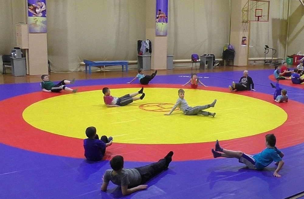 قوستانايدا ۇزدىك سپورتشىلارعا ماتەريالدىق قولداۋ كورسەتىلەدى