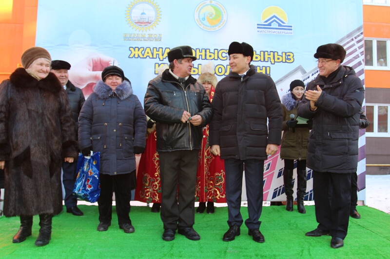 ورالدا 276 پاتەرلىك كوپقاباتتى ەكى ءۇي پايدالانۋعا بەرىلدى