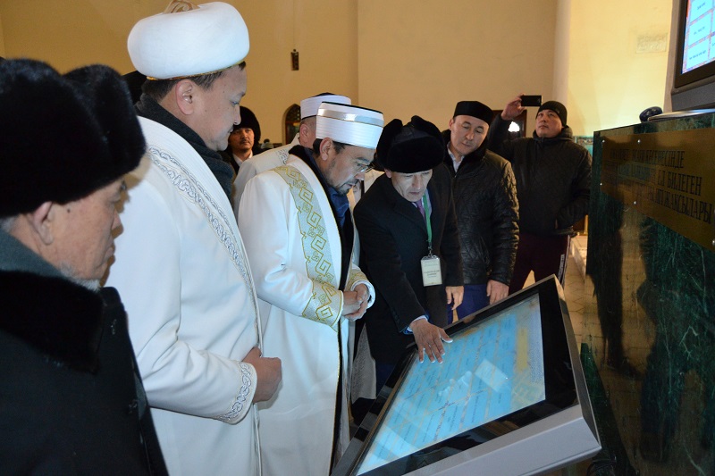 باس ءمۇفتي سەرىكباي قاجى وراز تۇركىستانعا ءىس-ساپارمەن كەلدى