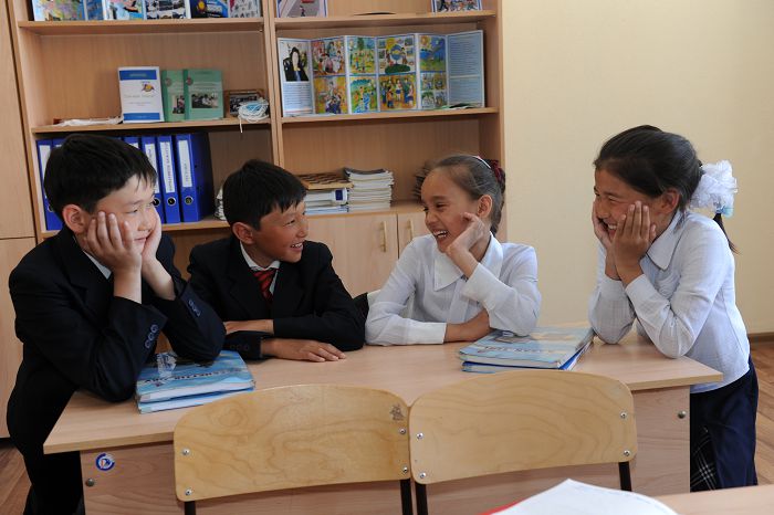 وتىز وقۋشىعا – قىرىق مۇعالىم