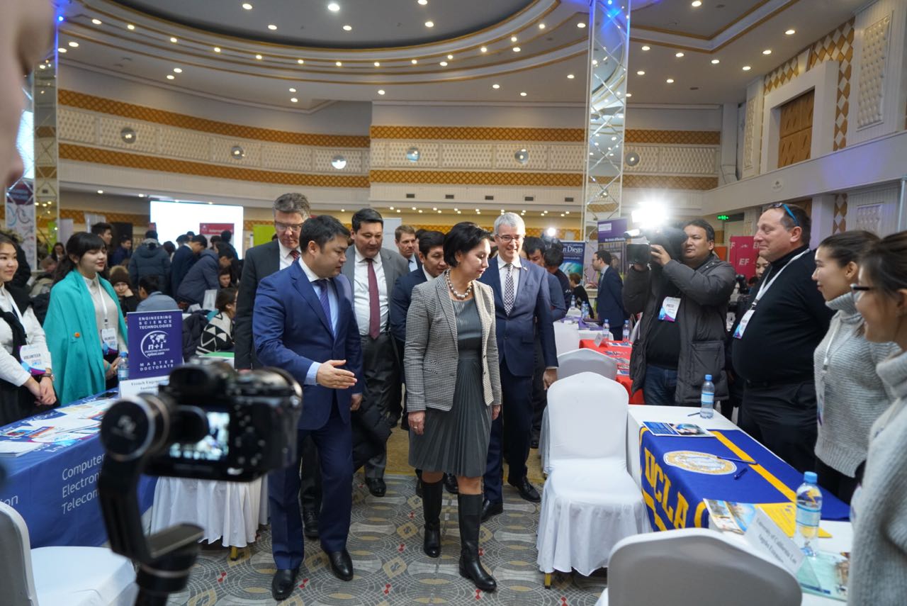 «بولاشاق» بىرەگەي جوباسى – زياتكەرلىك رەسۋرس  