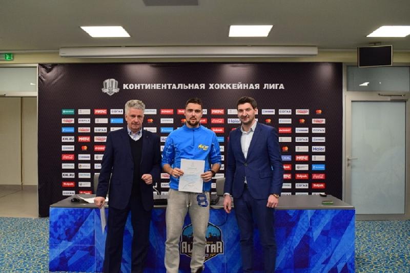 قازاقستاندىق حوككەي باپكەرلەرى حوك سەرتيفيكاتىن الدى