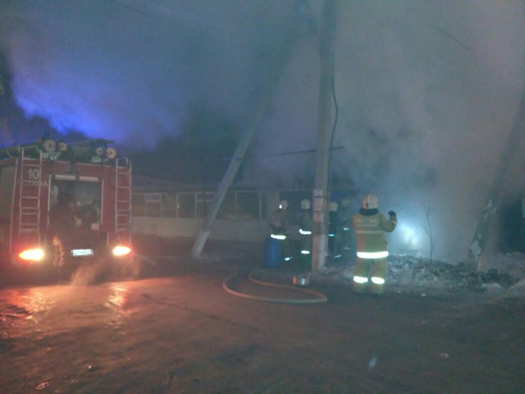 استانادا ءدامحانا ورتەنىپ جاتىر