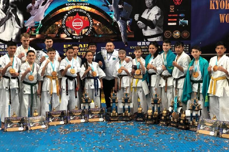 كاراتەشىلەرىمىز ودەسسادا 17 مەدال ەنشىلەدى