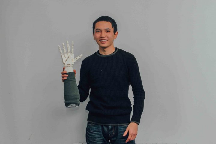 جاساندى ينتەللەكتكە يە پروتەز