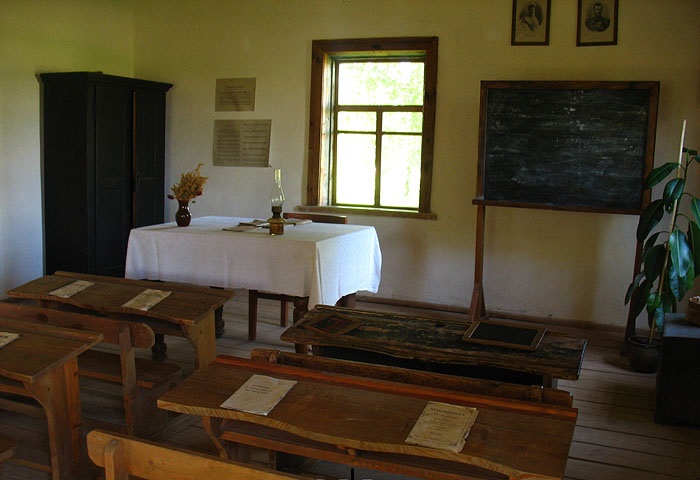 150 جىلدىق تاريحى بار مەكتەپ