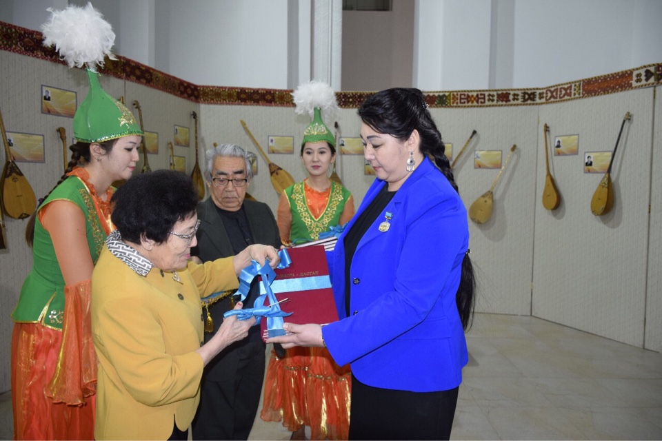 قۇرمانعازى مەن دينادان قالعان مۇرا اتىراۋ مۋزەيىندە ساقتاۋلى