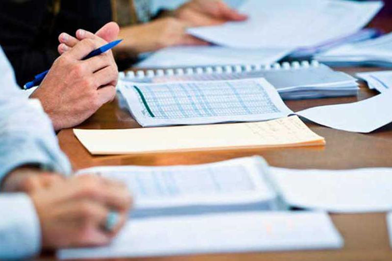 اكىمدەر ات اۋىستىردى