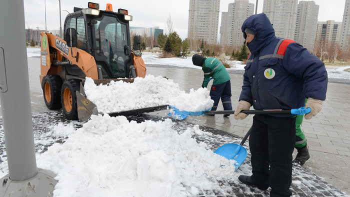 استانا اكىمى الەۋمەتتىك ماڭىزى بار نىسانداردىڭ اۋماعىن قاردان تازارتۋدى تاپسىردى