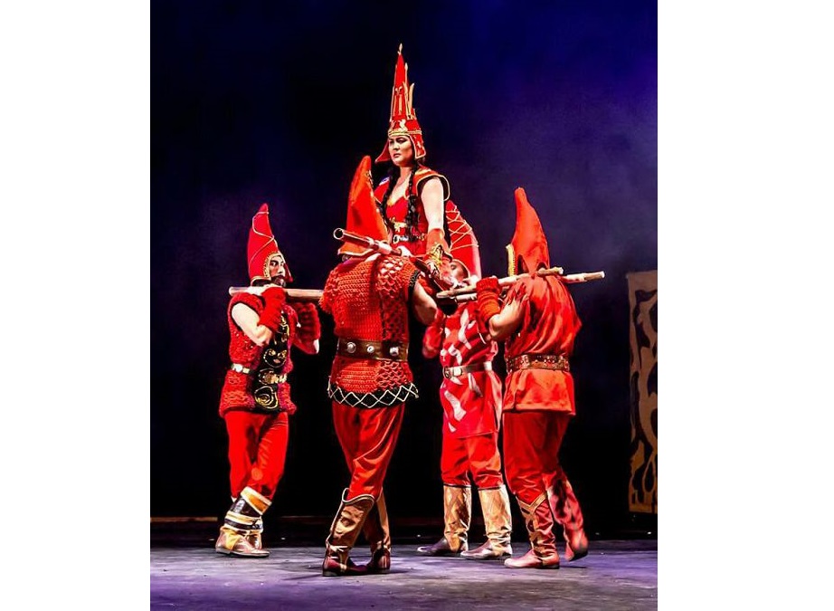 جامبىلدا «توميريس» تاريحي دراماسى ساحنالاندى