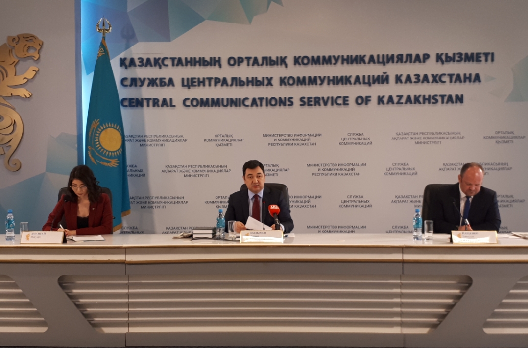 "ەگەمەننىڭ" ءجۇز جىلدىعىندا تاڭداۋلى ماقالالاردىڭ ون تومدىعى شىعادى