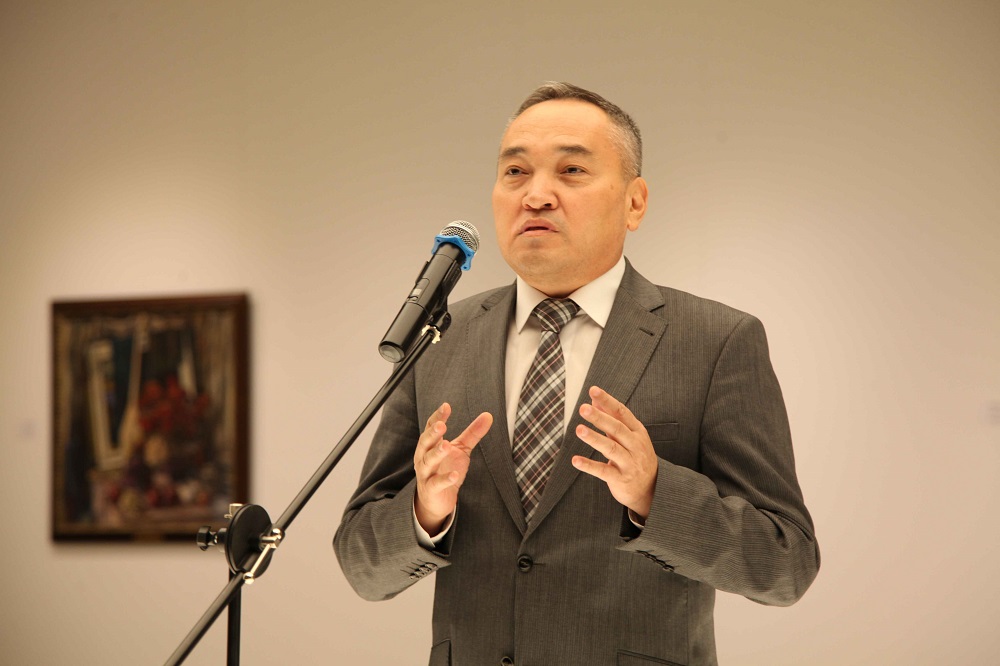 دارحان مىڭباي ءماجىلىس دەپۋتاتى بولدى