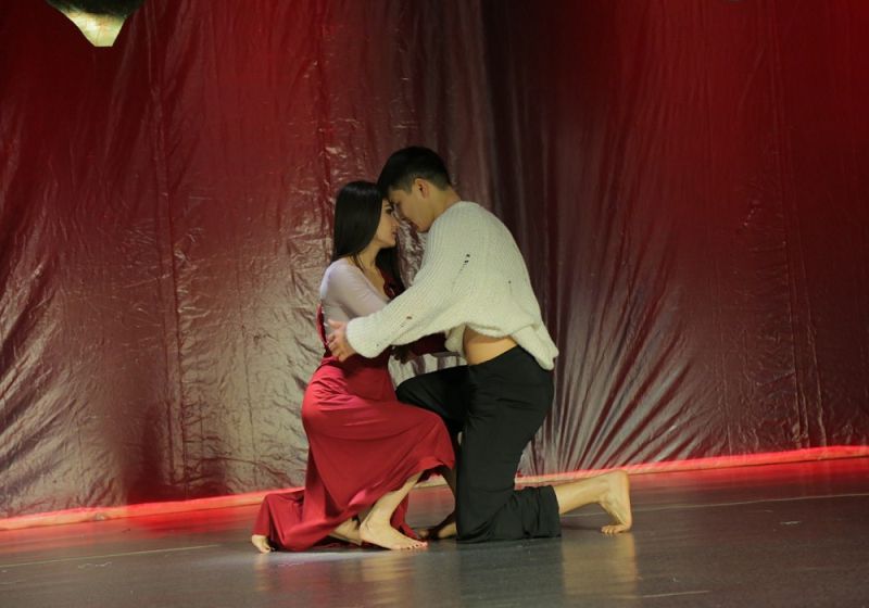 «جۇرەگىنىڭ يەسىن» ىزدەگەن مۇڭلىق
