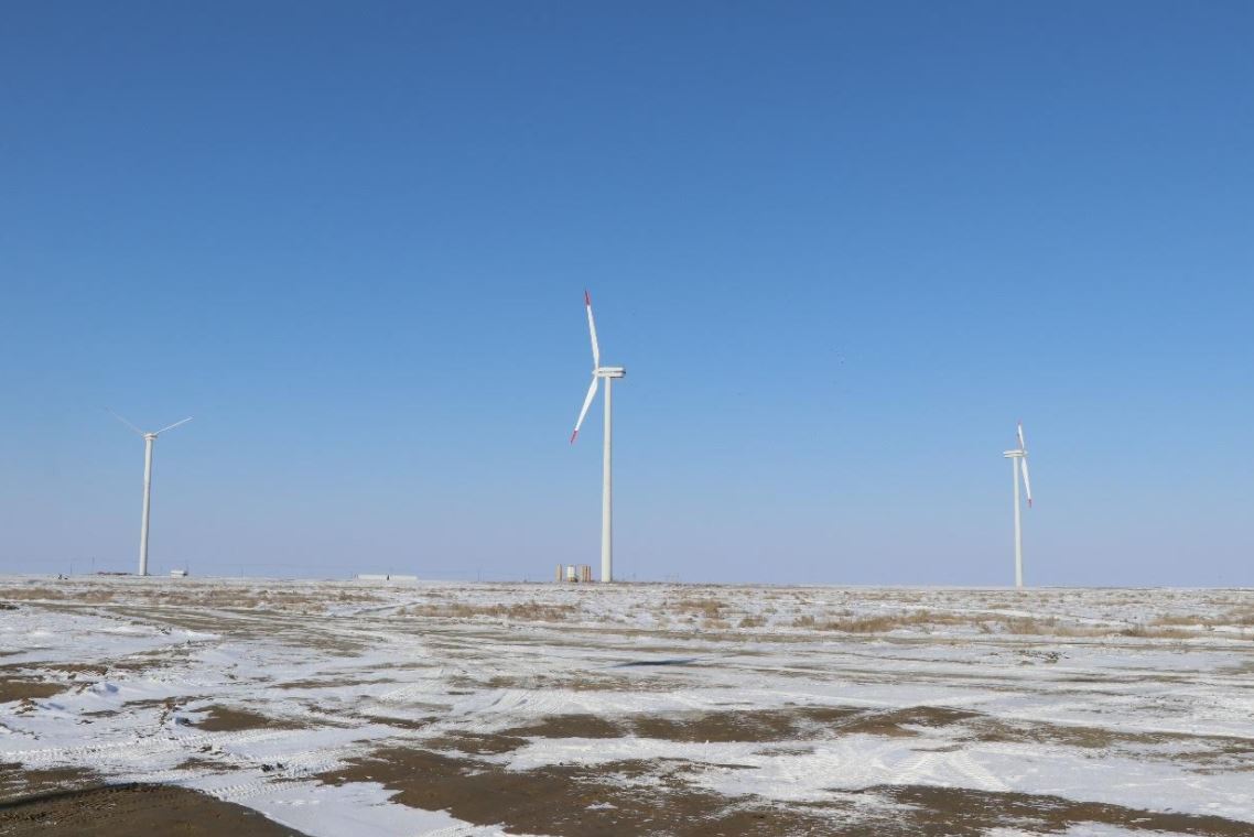 اتىراۋدا العاشقى جەل ەلەكتر ستانساسى سالىنىپ جاتىر