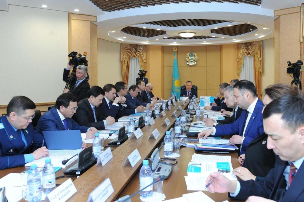 سەناتتا جول-كولىك وقيعالارىنىڭ الدىن الۋ بويىنشا ۋاكىلەتتى ورگاندارمەن كەزدەسۋ ءوتتى