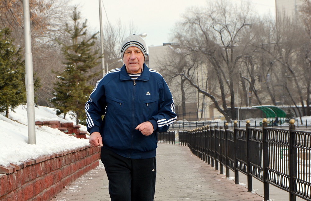 82 جاستاعى قاريانىڭ اڭگىمەسى: ادەمى قارتايۋدىڭ ءۇش سىرى