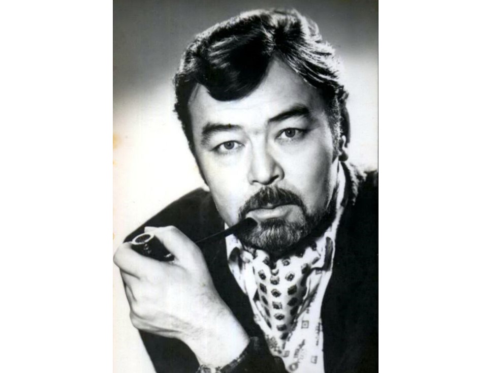 مەن ول اكتەردى  «جەك كورەمىن»!