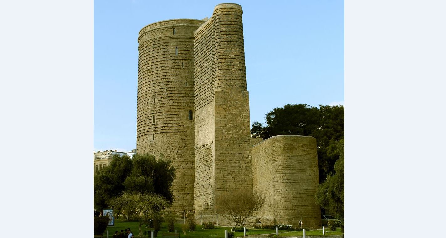 نۇرعالي وراز. قىز قۇلاعان