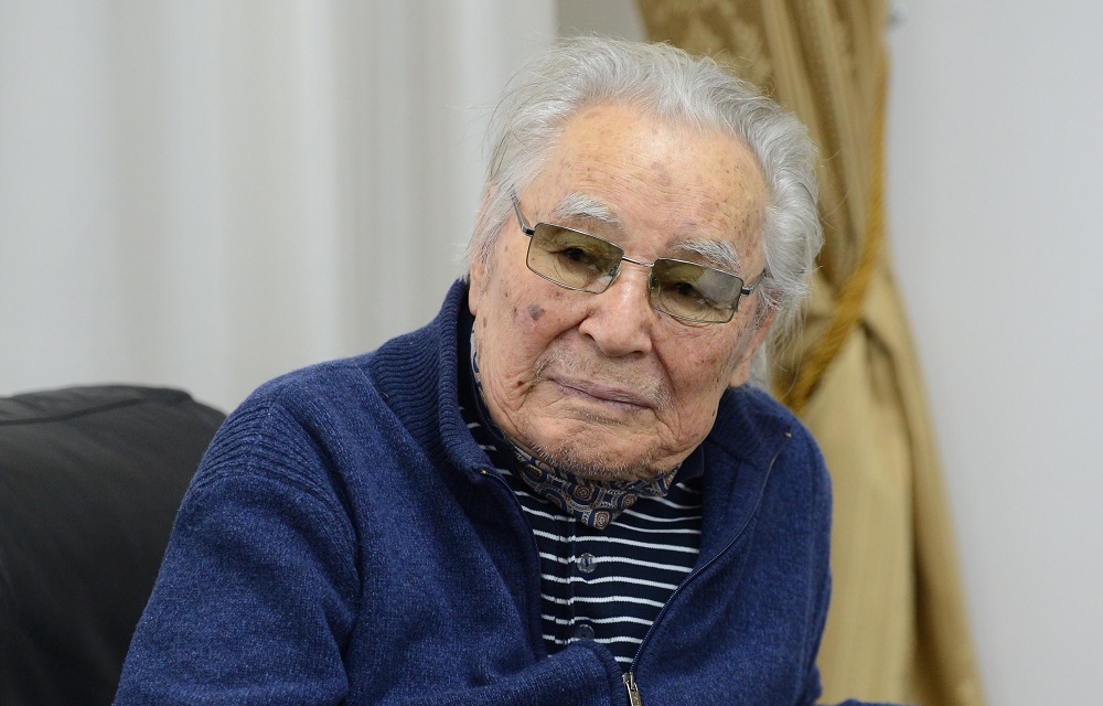 تۋعان اناڭداي, قايران, تۋعان جەر (ەسسە)