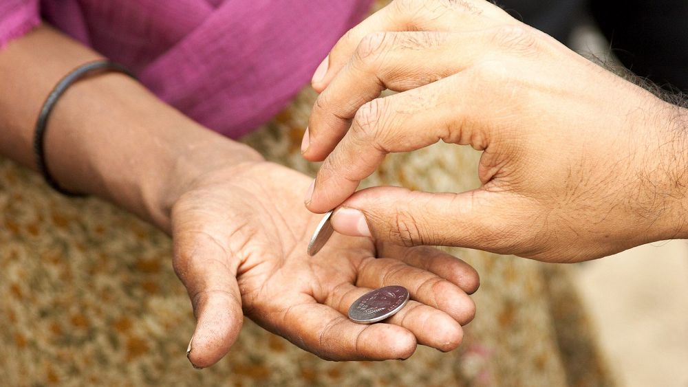 السىزگە كومەكتەسكەننىڭ ساۋابى ۇلكەن