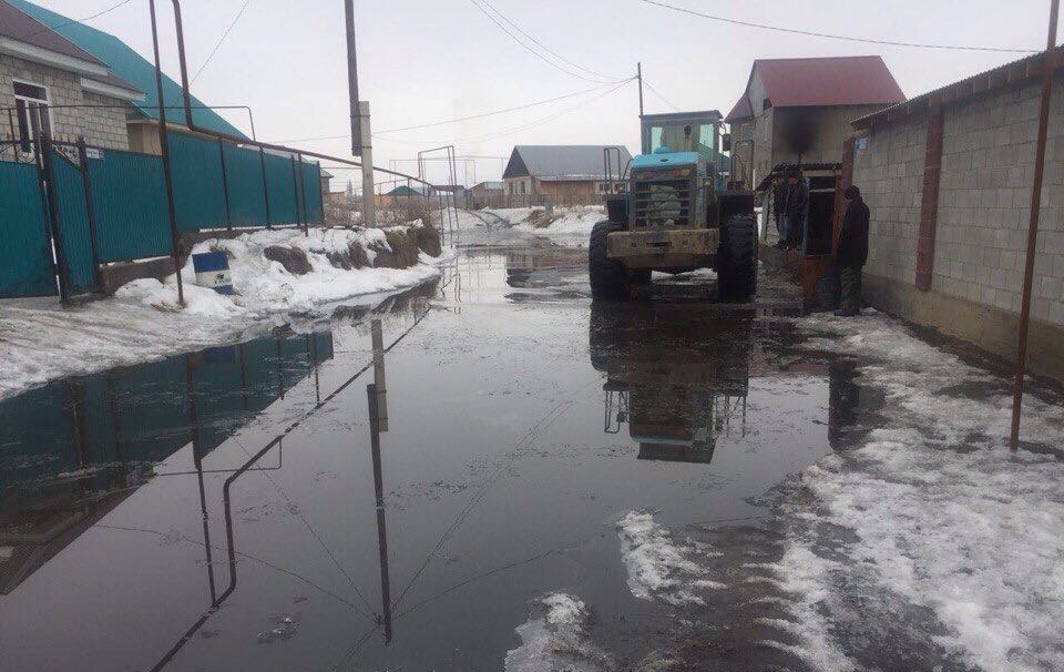 جەتىسۋ جەرى قار سۋىنىڭ قۇرساۋىندا قالدى