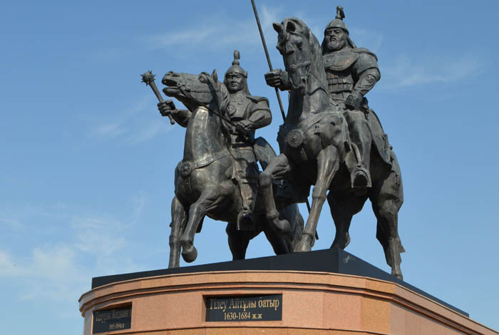 اقتوبەدە قازاقتىڭ قوس باتىرىنا ارنالعان كابينەت اشىلدى