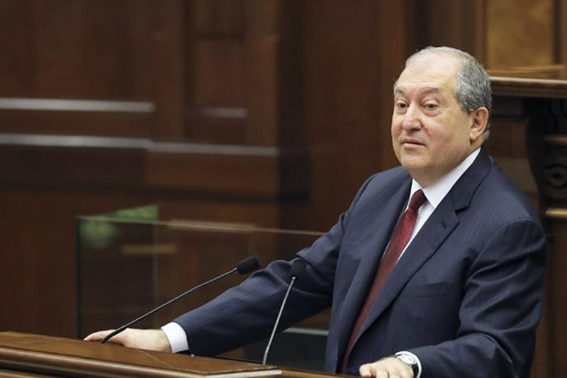 ەلباسى ارمەن ساركيسياندى ارمەنيا پرەزيدەنتى بولىپ سايلانۋىمەن قۇتتىقتادى