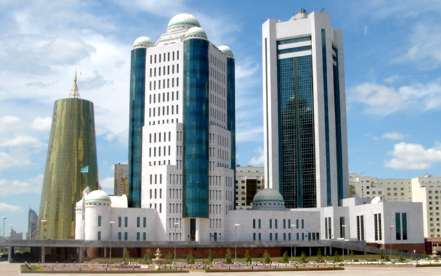 سەناتورلار تمد پاا كوميسسياسىنىڭ وتىرىسىنا قاتىستى
