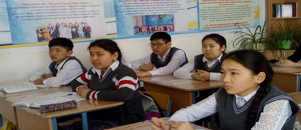 شالعاي اۋىلداعى وقۋشىلارعا قولداۋ كورسەتەدى