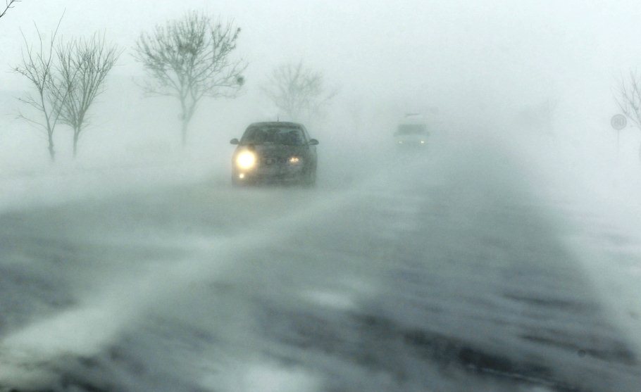 جولدار جابىلىپ, سەمەيدە ساباق توقتاتىلدى