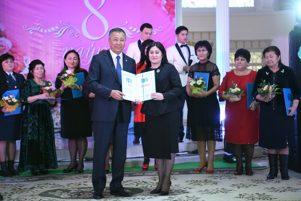 وڭتۇستىكتە 100 مىڭعا جۋىق كوپبالالى انا بار