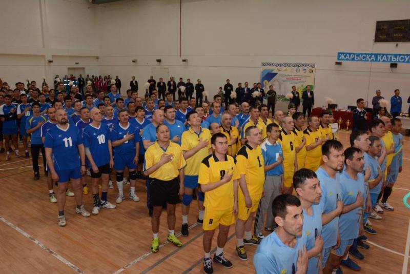 ماڭعىستاۋلىق ارداگەرلەر مەن جاستار ۆولەيبولدان اشىق تۋرنيرگە قاتىستى