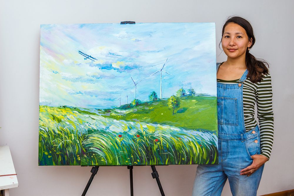  ۇشقىر قيالعا قانات بىتىرگەن. نازارباەۆ زياتكەرلىك مەكتەبىنىڭ مۇعالىمى ءاليا مۇقىشەۆا جايلى