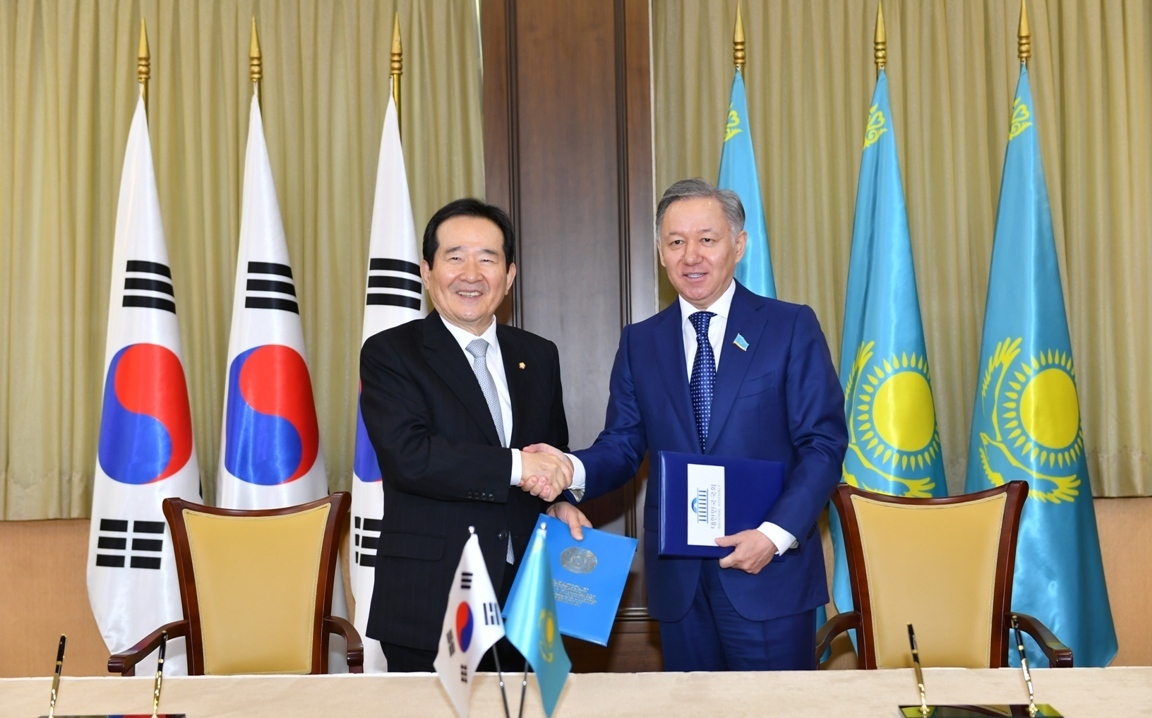 ن. نىعماتۋلين مەن وڭتۇستىك كورەيا پارلامەنتىنىڭ توراعاسى ىنتىماقتاستىق كەلىسىمىنە قول قويدى