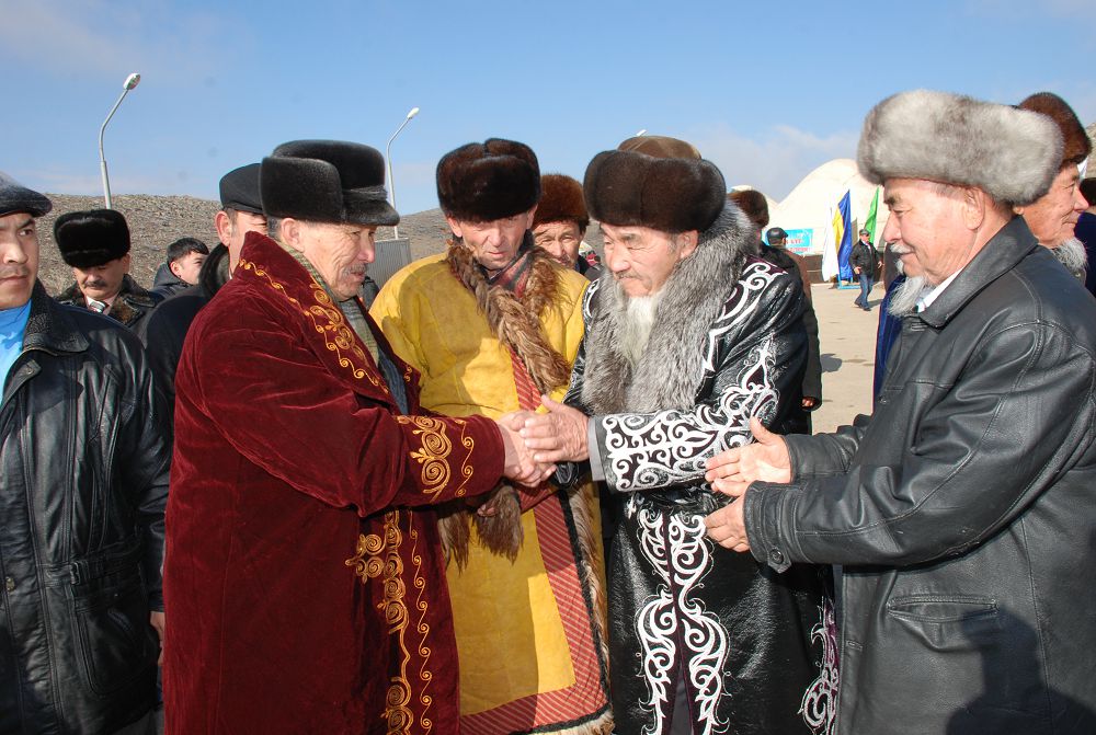 امال وڭ بولسىن, اعايىن!