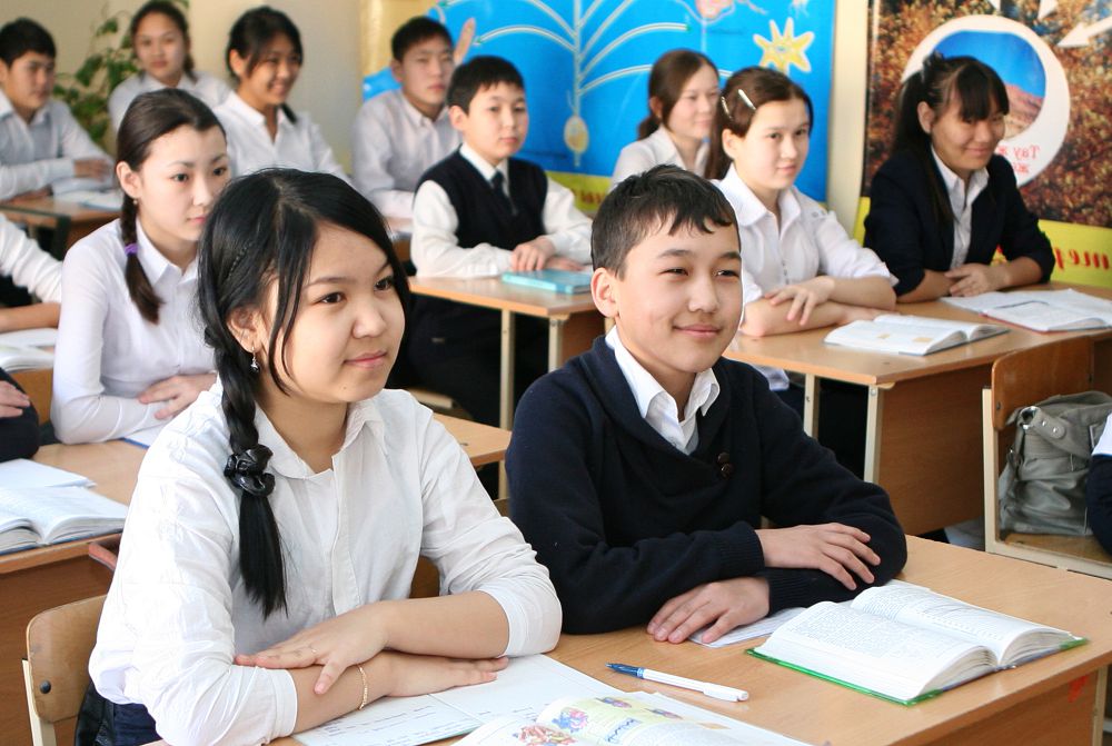 ماسەلەنىڭ ءمانىسى: مۇعالىم بەدەلىنە نەگە نۇقسان كەلتىرەمىز؟