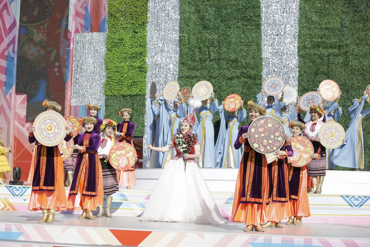 اتىراۋدا « ۇلى دالانىڭ ۇلتتىق داستۇرلەرى» اتتى حالىقارالىق فورۋم ءوتىپ جاتىر