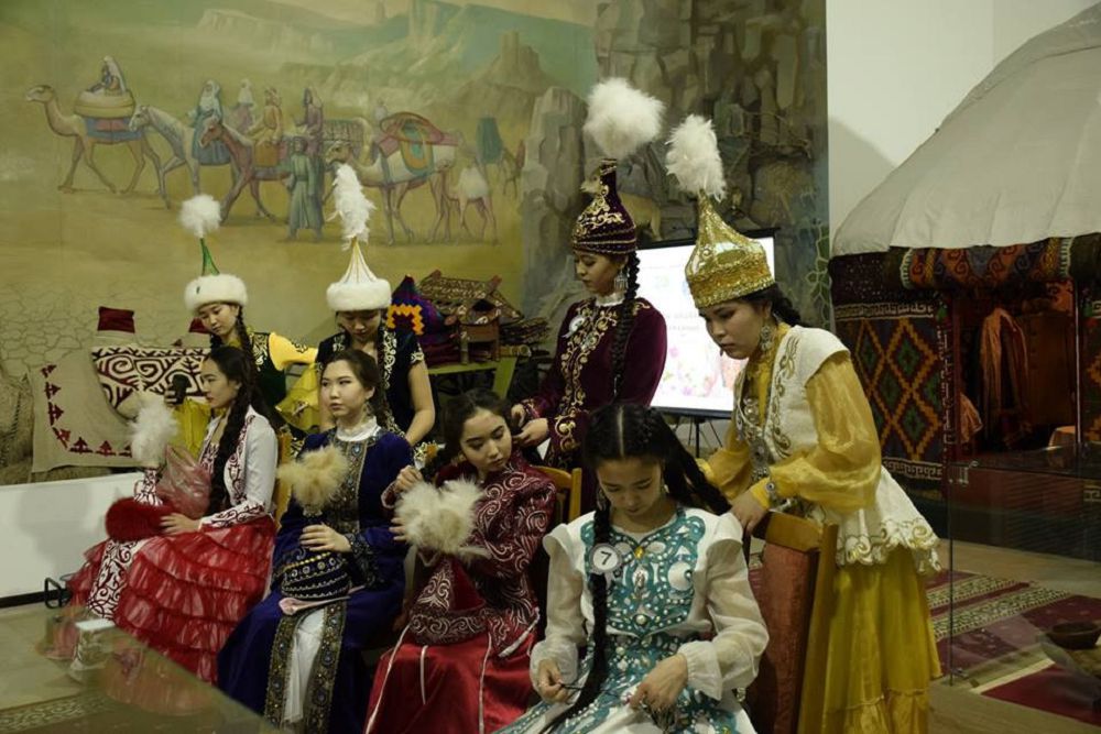 اتىراۋدا بۇرىمدى قىزدار بايقاۋى ءوتتى