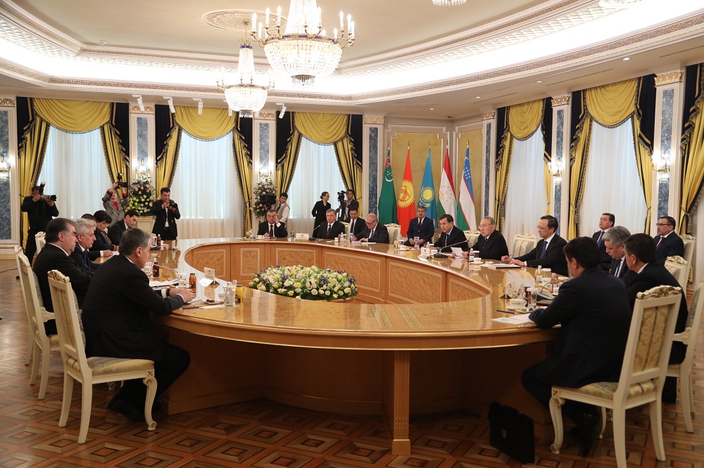 ناۋرىز مەرەكەسىنە وراي ورتالىق ازيا مەملەكەتتەرى باسشىلارى بىرلەسكەن مالىمدەمە جاسادى

