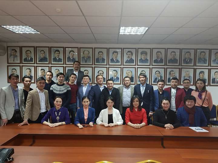 «ءتور» ادەبي كلۋبى كەزەكتى وتىرىسىن وتكىزدى