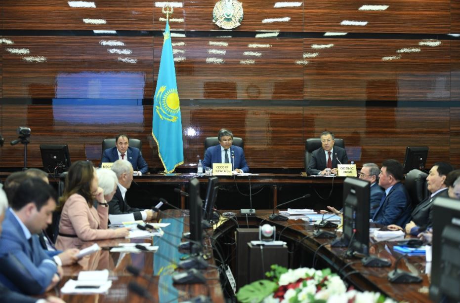 وقو دەپۋتاتتارى تۇلكىباس اۋدانىن تۇركىباسى دەپ اتاۋدى قولدادى