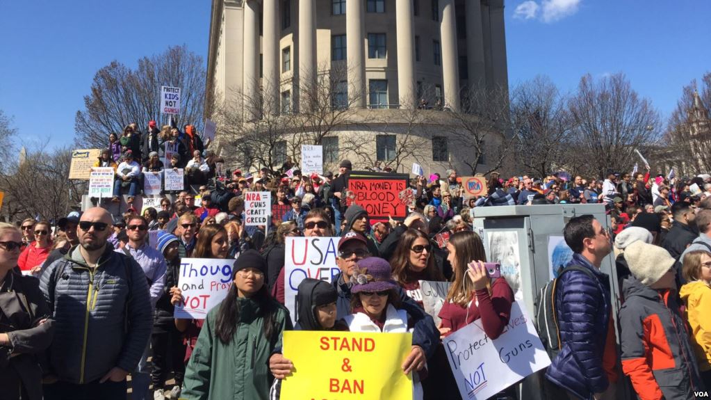 اقش وقۋشىلارى قارۋعا قارسىلىق شەرۋىن وتكىزدى