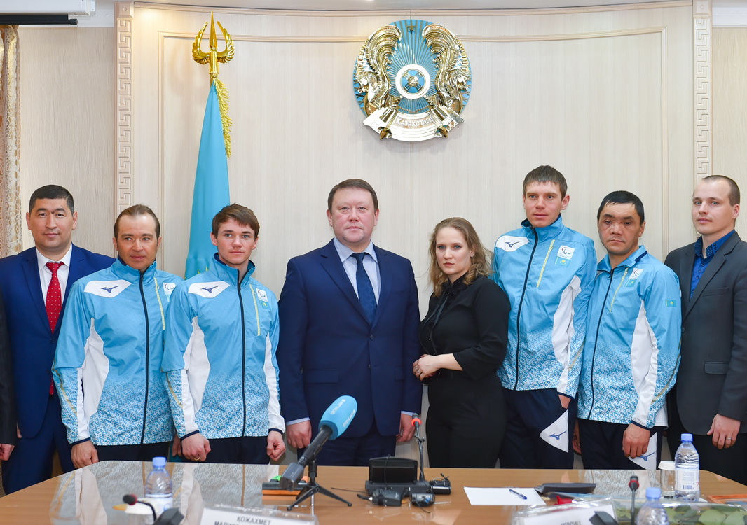 سولتۇستىك قازاقستان اكىمى پاراليمپياداشىلاردى ماراپاتتادى