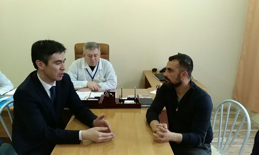 وسكەمەندە ەلىمىزدە تۇڭعىش رەت روبوت كومەگىمەن وپەراتسيا جاسالدى