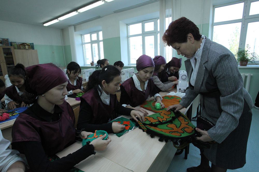 «كوركەم ەڭبەك» پانىندە تۇيتكىلدەر بار